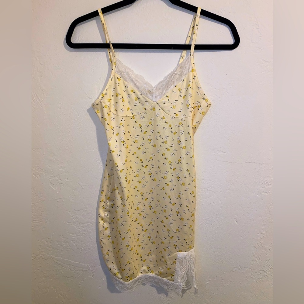 SHEIN Floral Dress with Lace